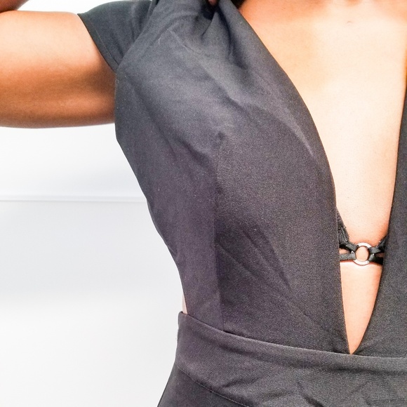 ASOS Tall plunge neck wide leg jumpsuit - Picture 4 of 6